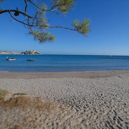 Mare Avec Jardin Et Bbq Vue Et Montagne Et Port A 2 Pas Apartment *