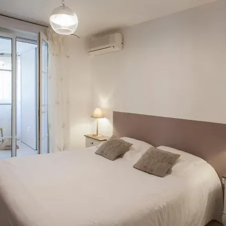 Mare Avec Jardin Et Bbq Vue Et Montagne Et Port A 2 Pas Διαμέρισμα